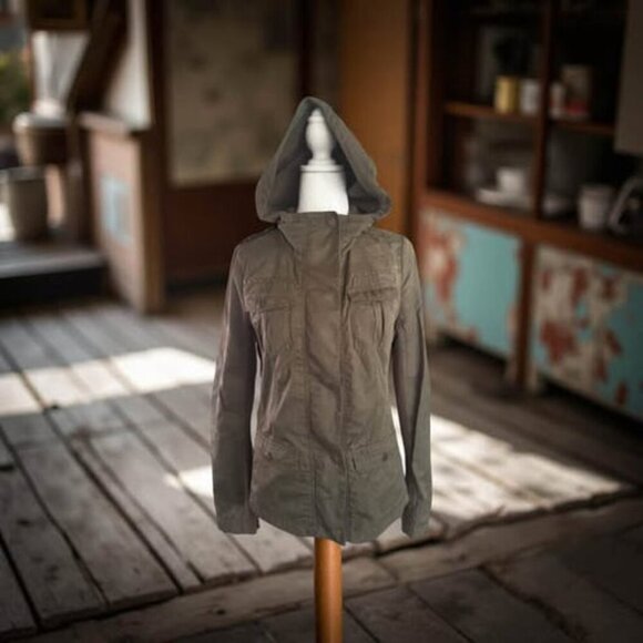 ARMY GREEN HOODED JACKET - Picture 2 of 6